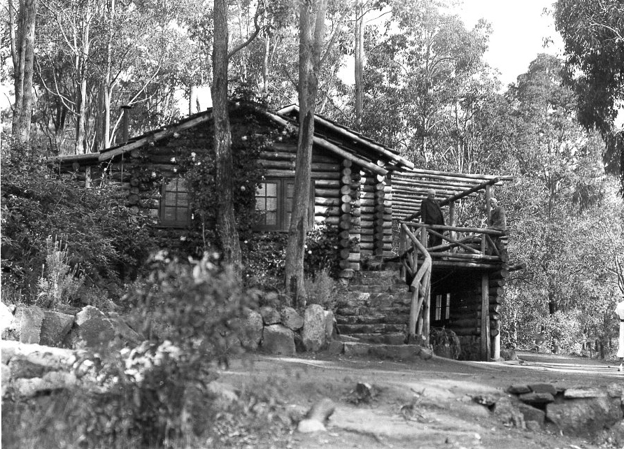Araluen Log Cabin